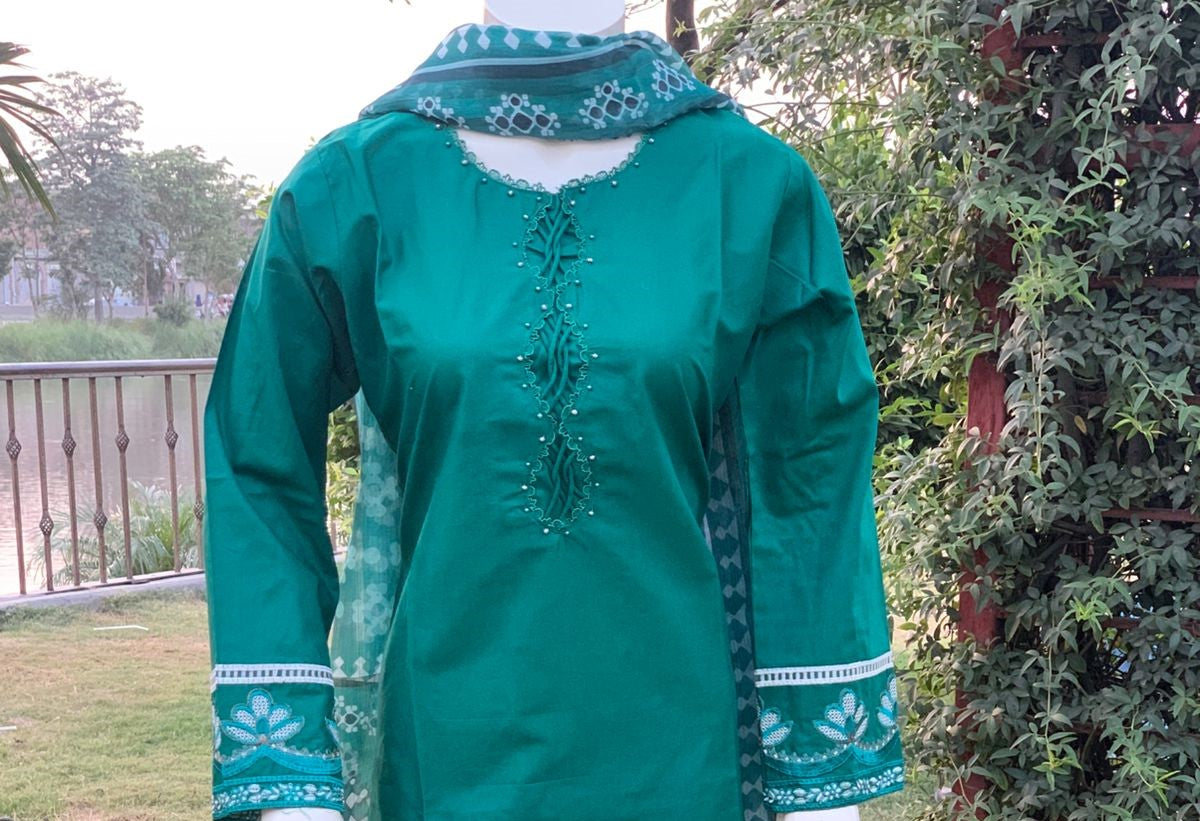 DORI GLA 3PC COTTON EMBROIDERIED & CUT WORK WITH PRINT DUPATTA