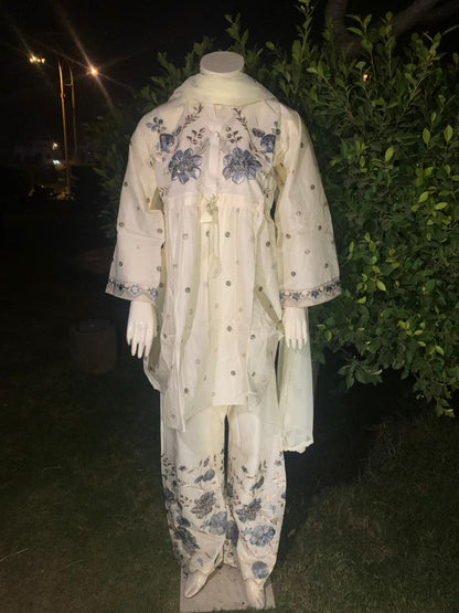 DORY SHORT FROK 3PC COTTON EMBROIDERIED WITH SHAFOON EMBROIDRY DUPPATTA