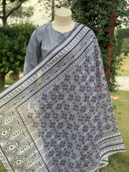 DORI GLA 3PC COTTON EMBROIDERIED & CUT WORK WITH PRINT DUPATTA