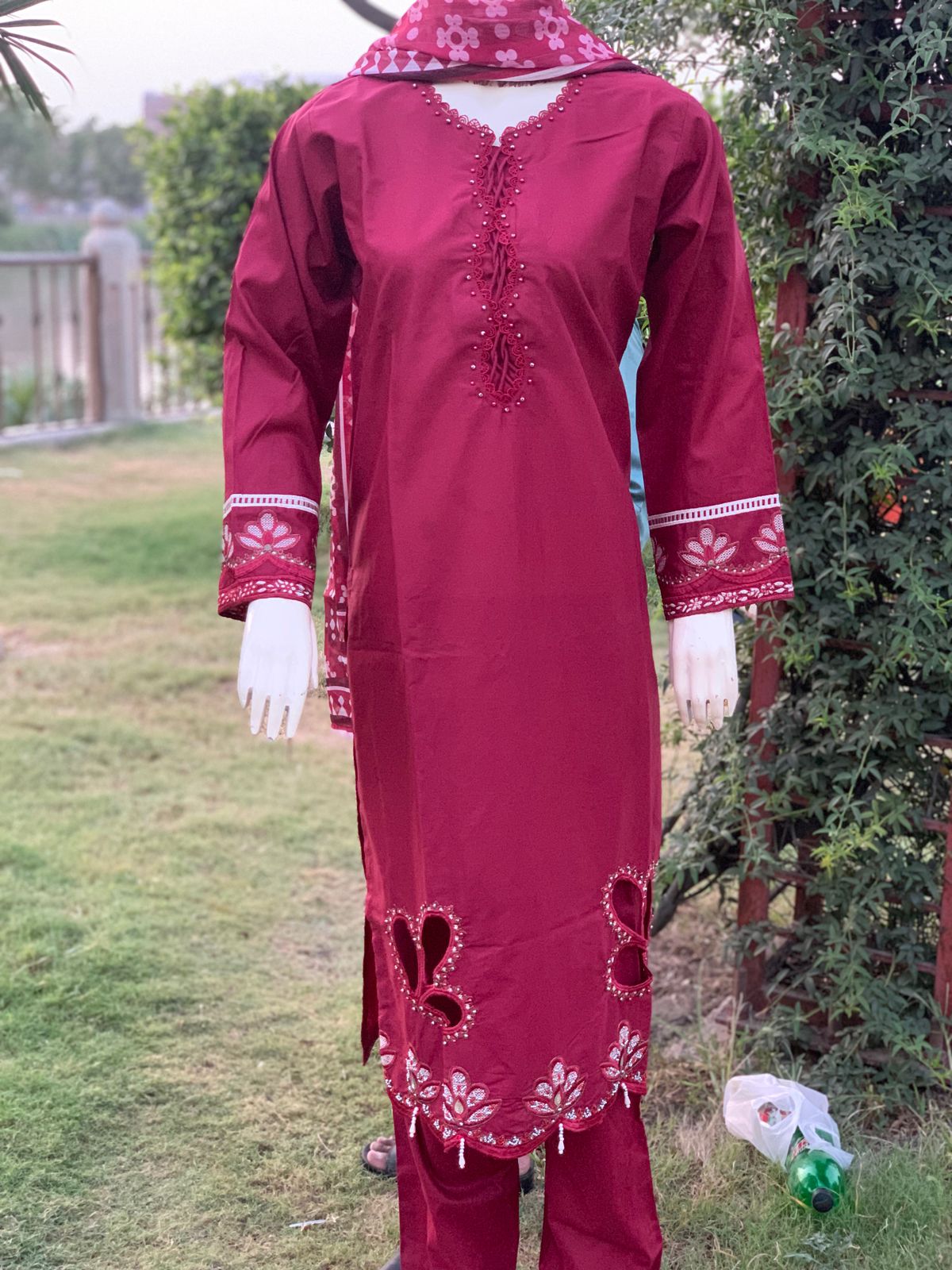 DORI GLA 3PC COTTON EMBROIDERIED & CUT WORK WITH PRINT DUPATTA