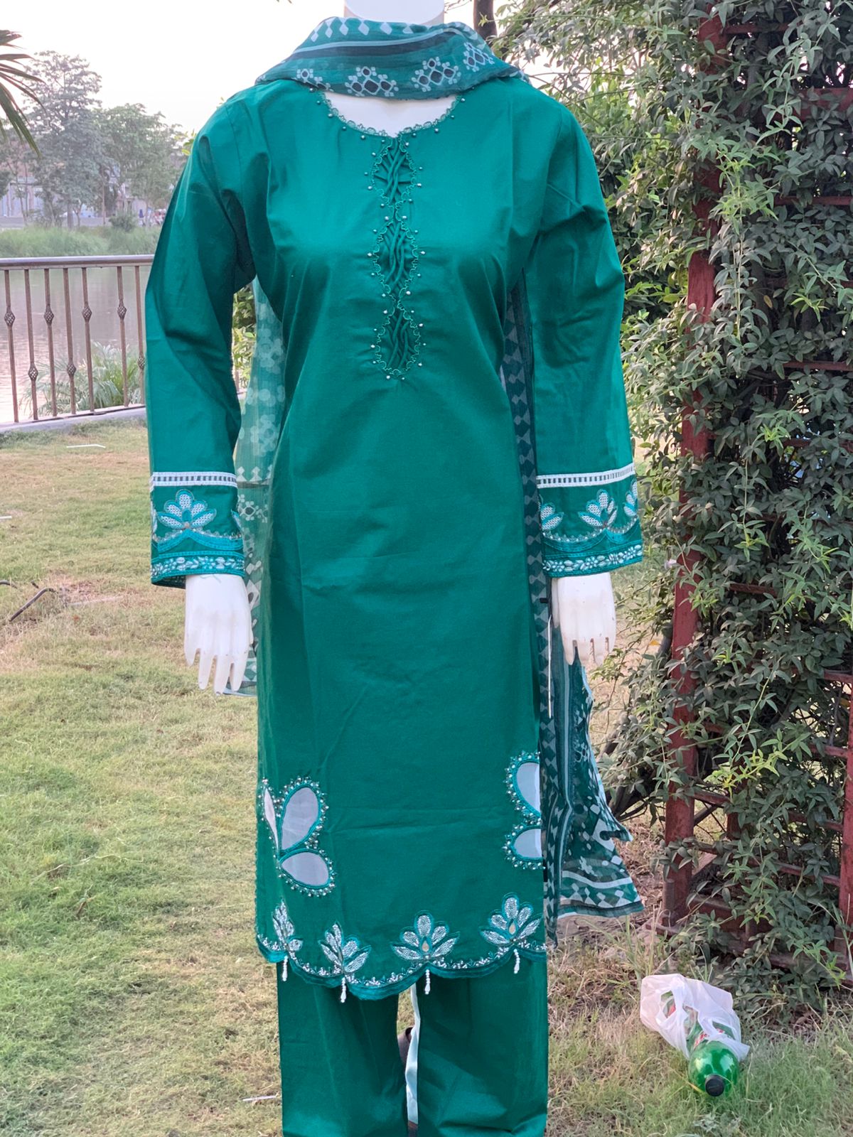 DORI GLA 3PC COTTON EMBROIDERIED & CUT WORK WITH PRINT DUPATTA