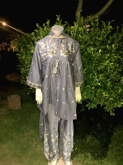 DORY SHORT FROK 3PC COTTON EMBROIDERIED WITH SHAFOON EMBROIDRY DUPPATTA
