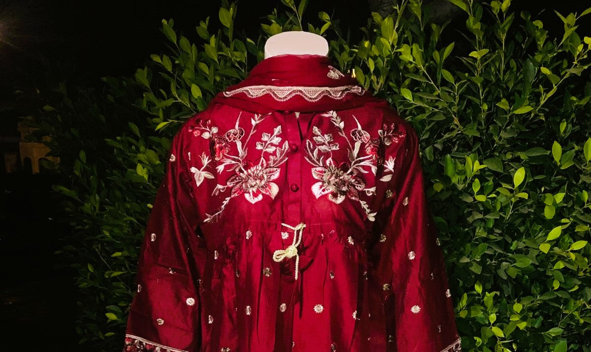 DORY SHORT FROK 3PC COTTON EMBROIDERIED WITH SHAFOON EMBROIDRY DUPPATTA